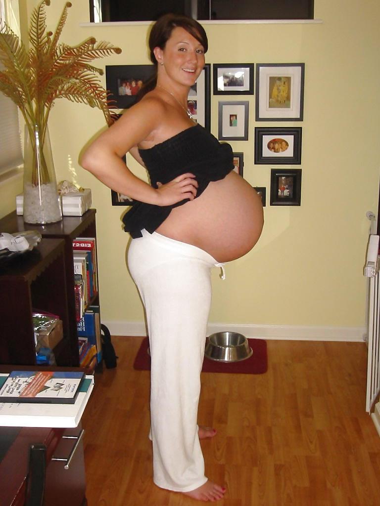 14P Pregnant and horny.