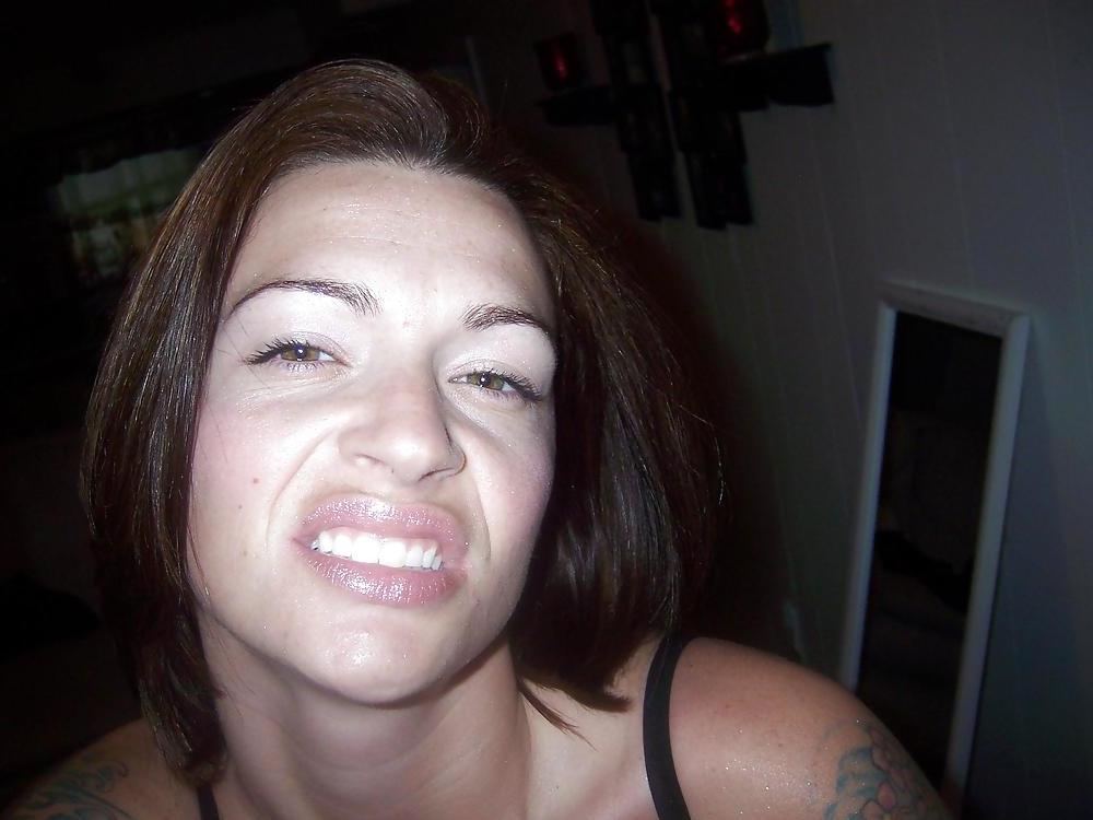 25P PRETTY, NICE AND HORNY - CARRIE