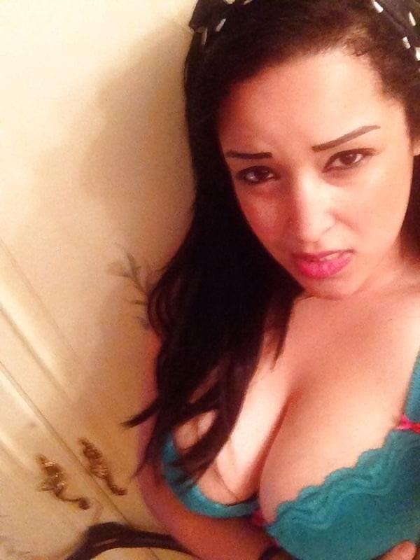 25P Teen girls (Arab) 1
