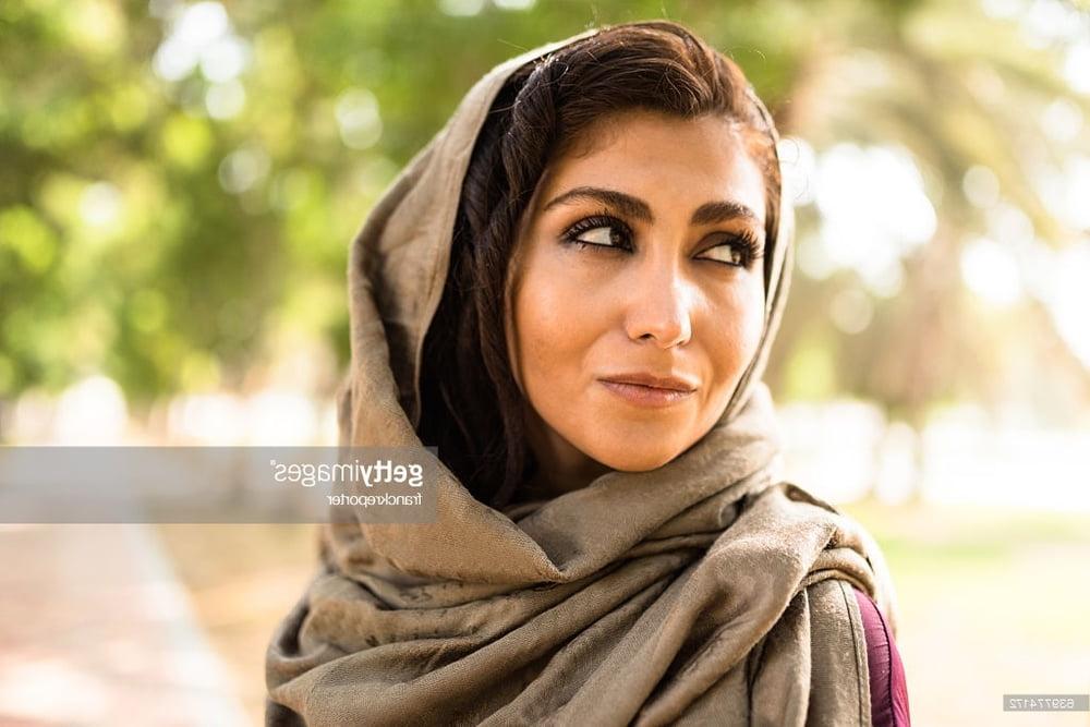 25P Teen girls (Arab) 1