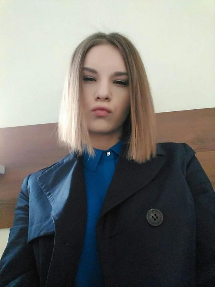 25P Valeria leaked teen selfies