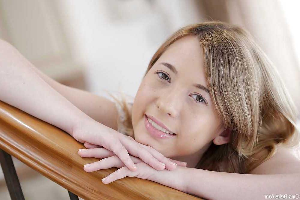 20P HALF JAPAN HALF USA GIRL