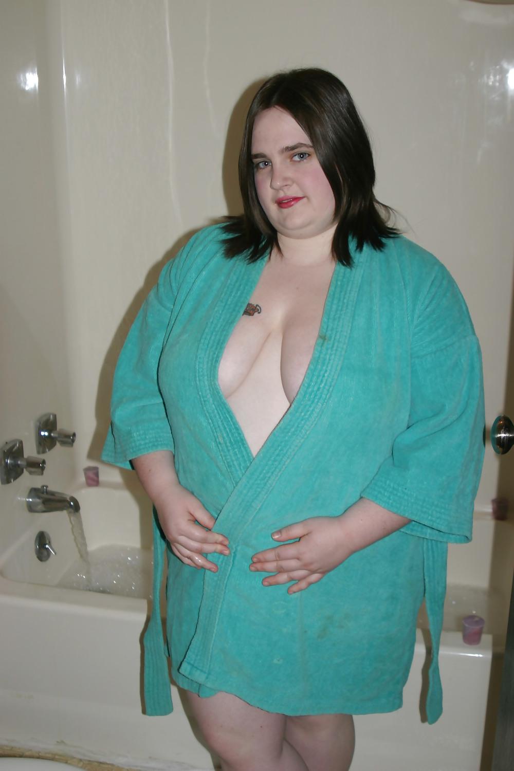 25P Kaylee's Bath Time