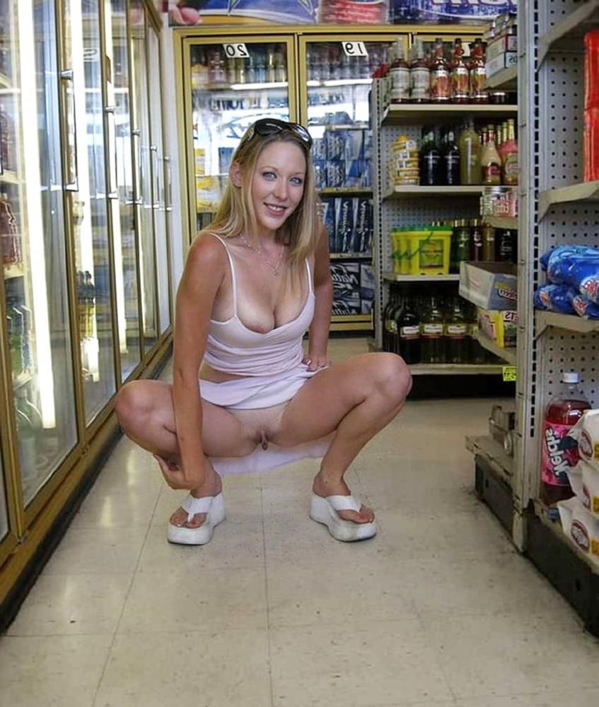 25P Girls I Like 122, Upskirts