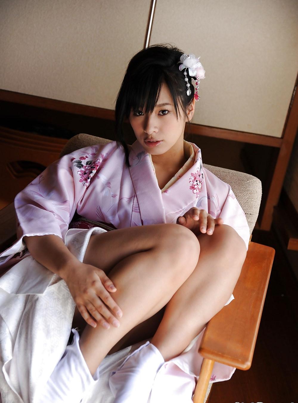 25P Hana Haruna - 11 Japanese Beauties