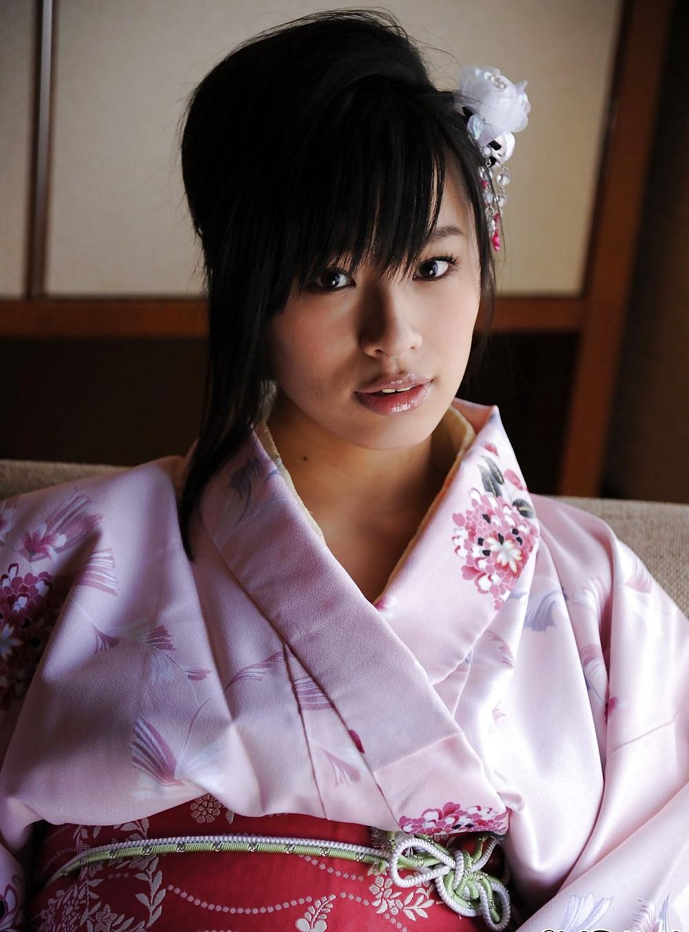 25P Hana Haruna - 11 Japanese Beauties