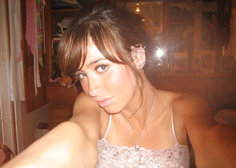18P She is So Pretty - Who is she?