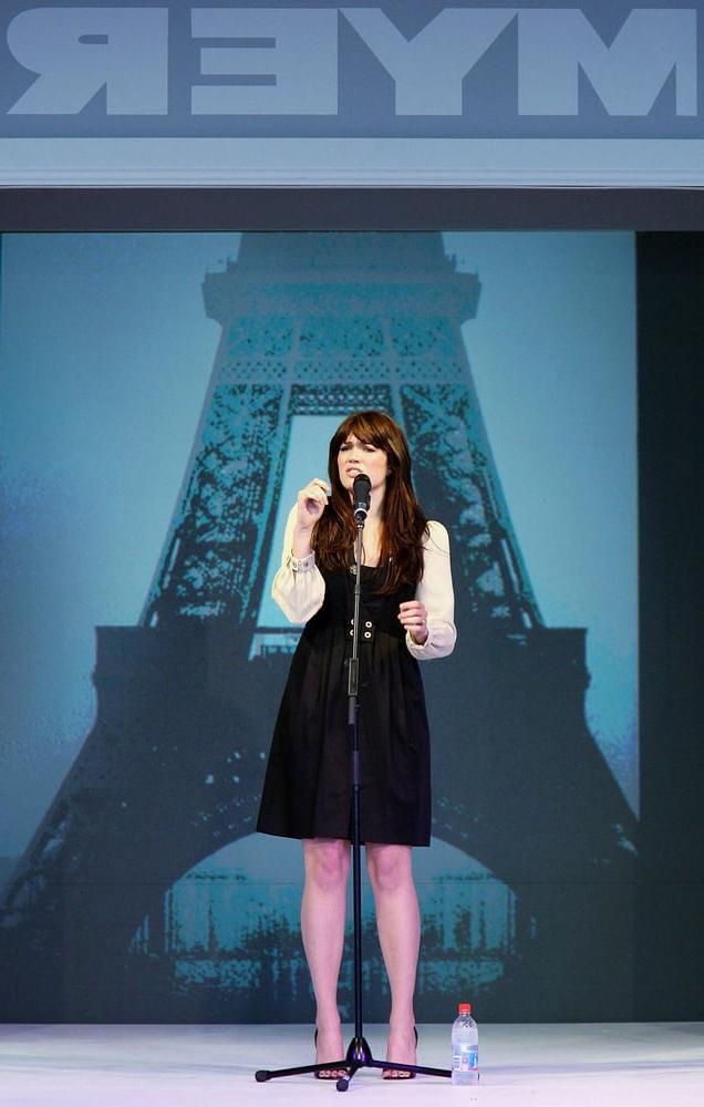 11P Mandy Moore - Beautiful Girls Ladies Fashion Lunch Melbourne