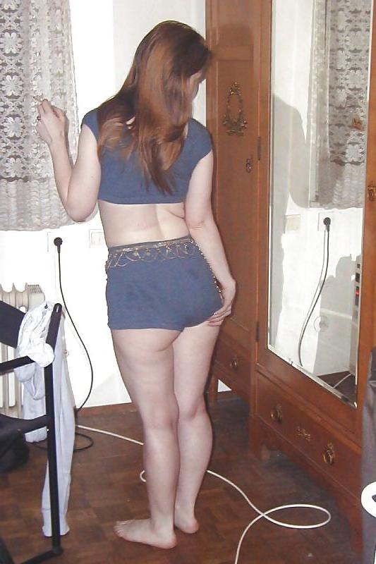 15P Redhead Girlfriend