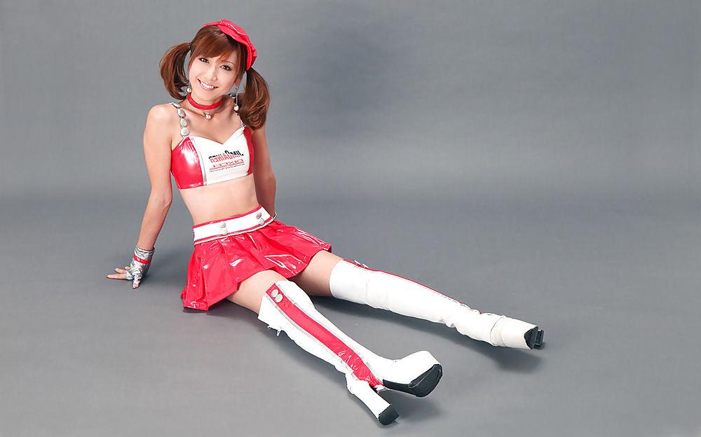 25P Japanese Race Queens-Emi Shimizu (5)