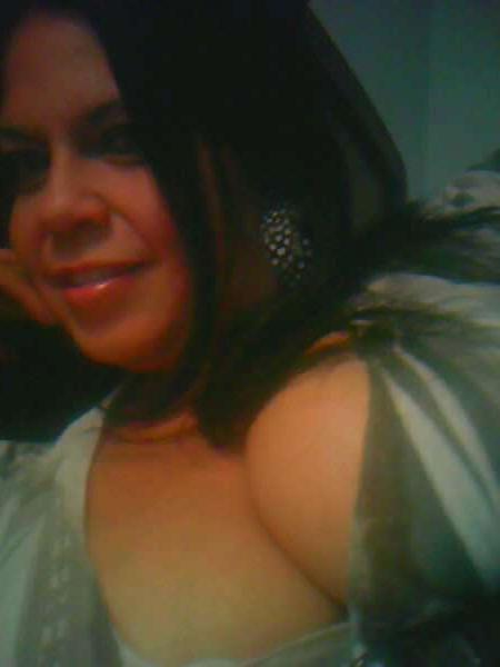 25P MILF'S - Contained Bra Breakers