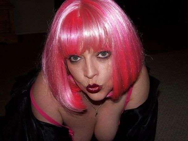 25P MILF'S - Contained Bra Breakers
