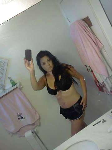 25P MILF'S - Contained Bra Breakers