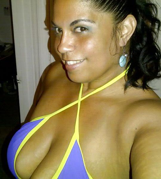 25P MILF'S - Contained Bra Breakers