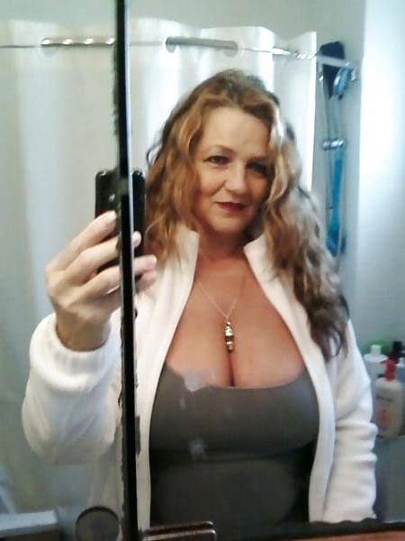 25P MILF'S - Contained Bra Breakers