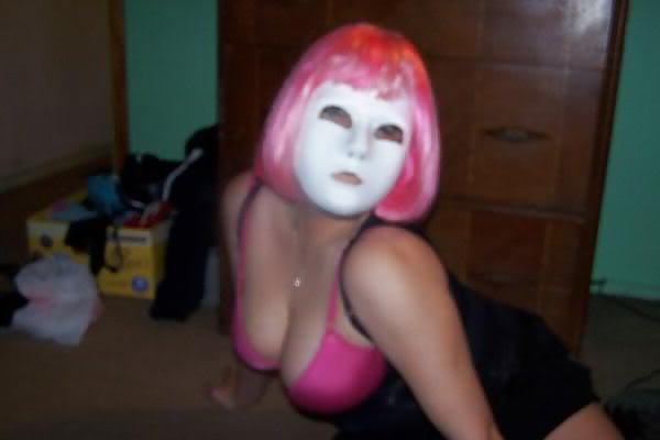 25P MILF'S - Contained Bra Breakers