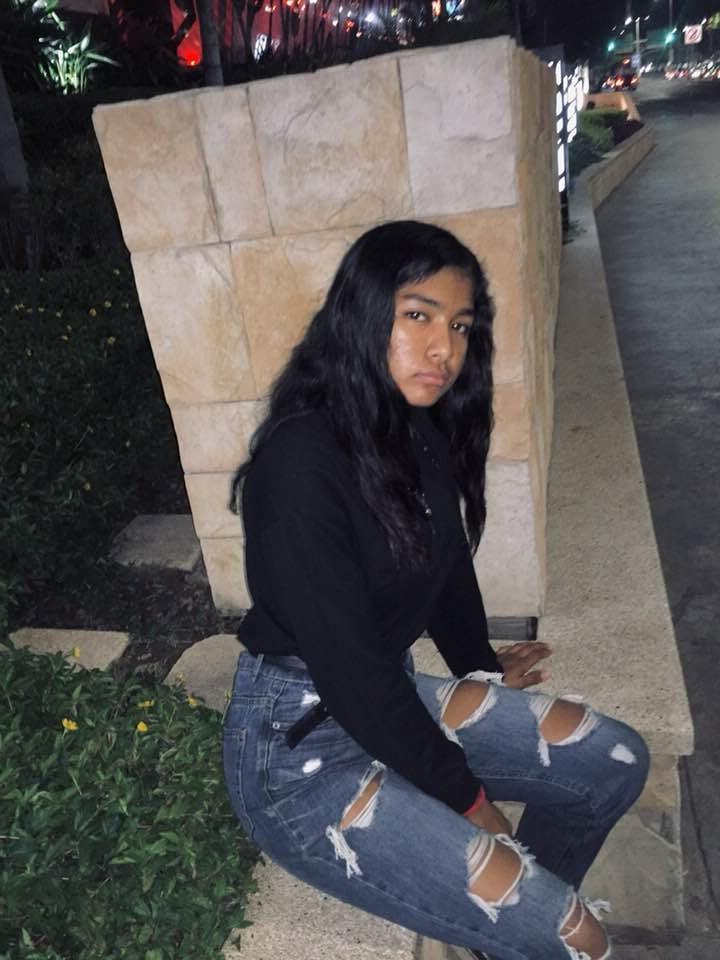 25P Kenia Valenz - teen 2