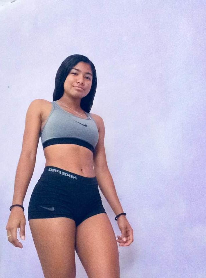 25P Kenia Valenz - teen 1