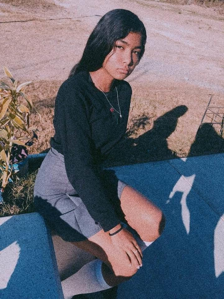 25P Kenia Valenz - teen 1