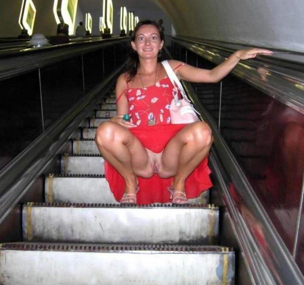 25P Girls I Like 123, Upskirts