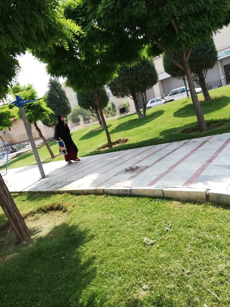 25P Iran Teen girls Ugly 1