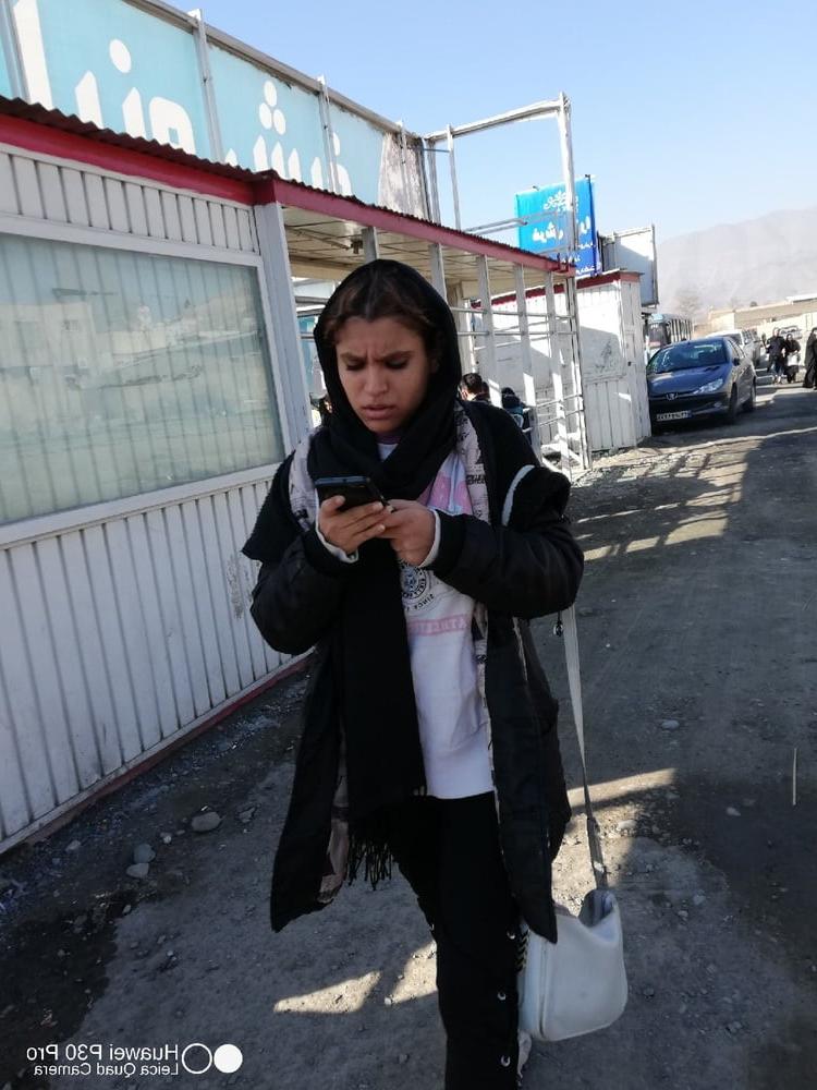 25P Iran Teen girls Ugly 1
