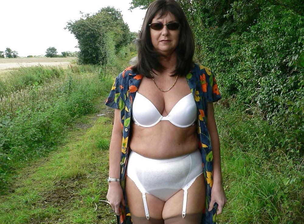 25P Girls I Like 120, Summer Girls