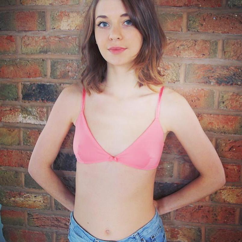 25P Amateur little bra