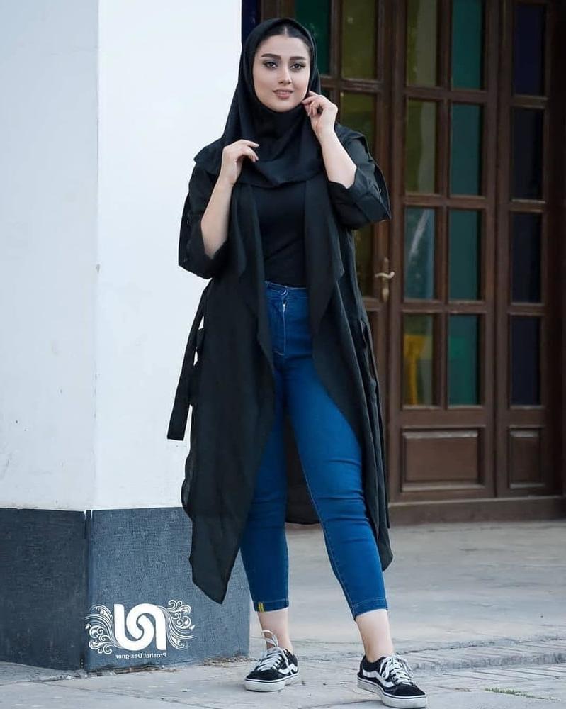 25P Iran Teen girls 41