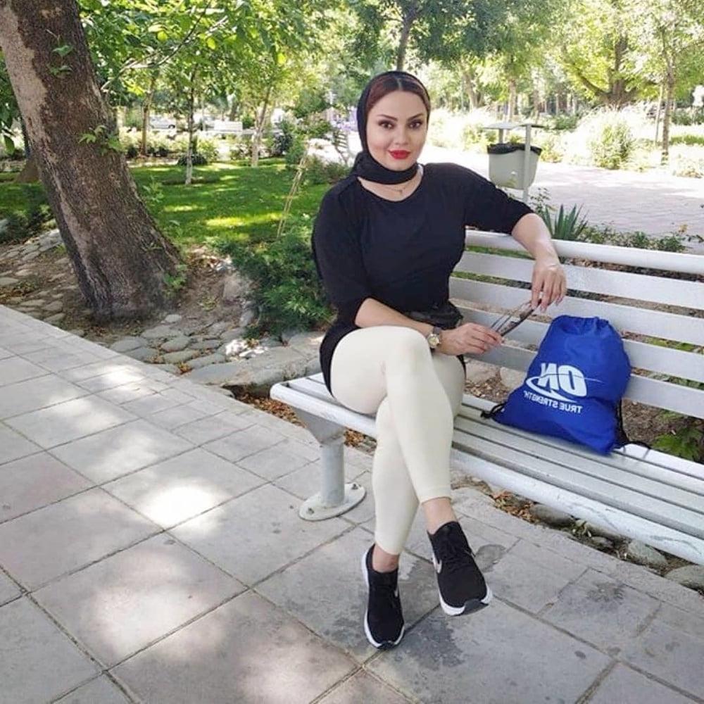 25P Iran Teen girls 41