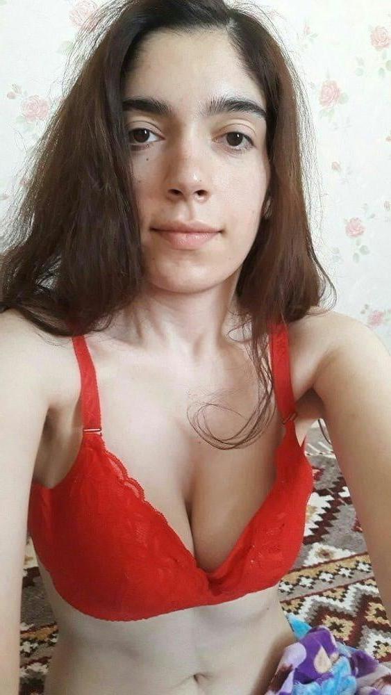 9P Iran Teen girls 16