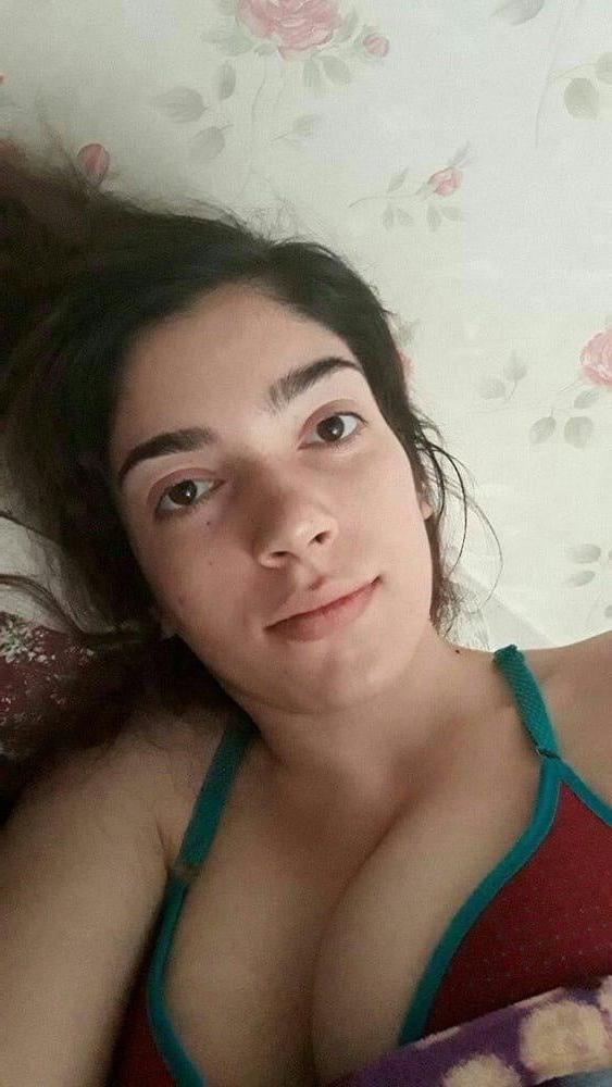 9P Iran Teen girls 16