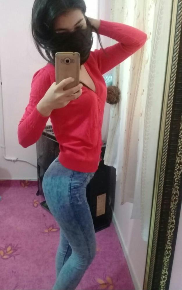 25P Iran Teen girls 44