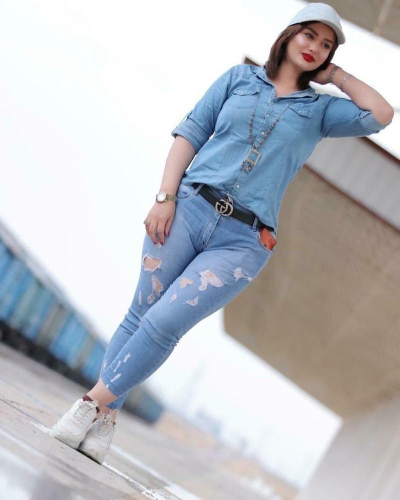 25P Iran Teen girls 44