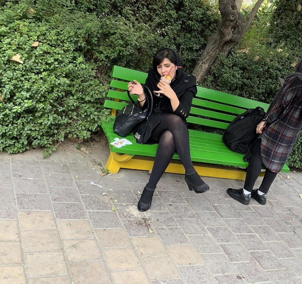 11P Iran Teen girls 23