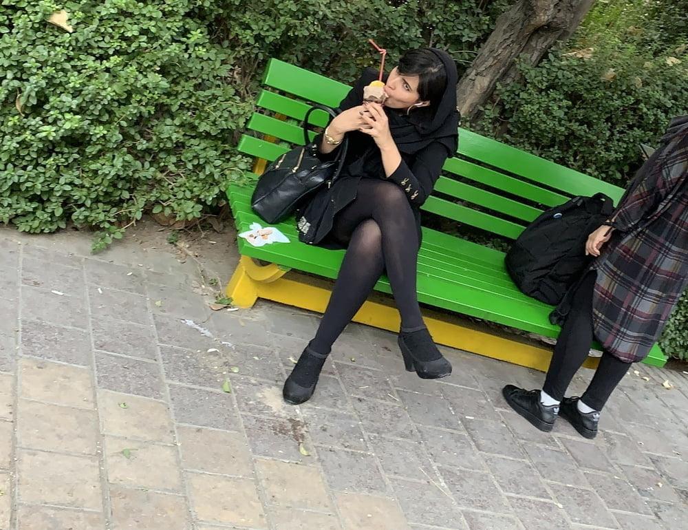 11P Iran Teen girls 23