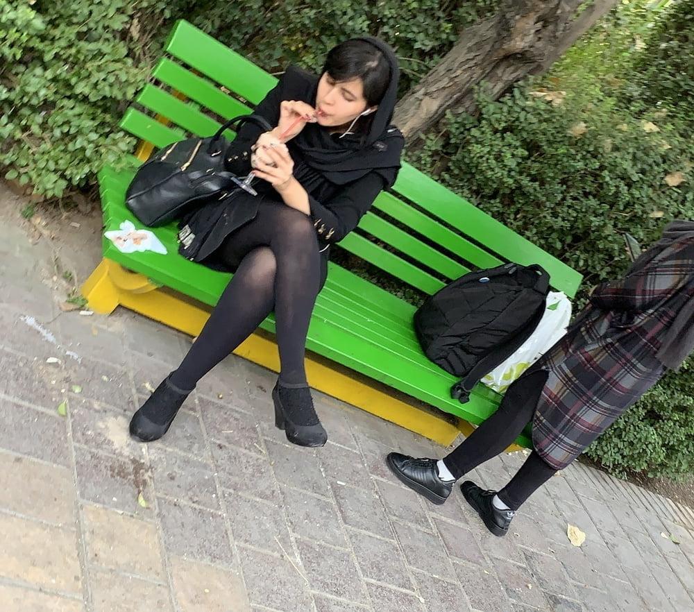 11P Iran Teen girls 23