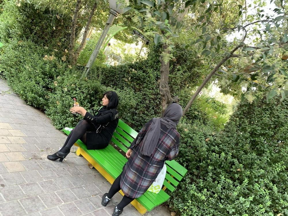 11P Iran Teen girls 23
