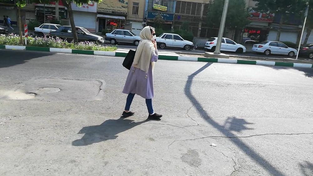 25P Iran Teen girls 39