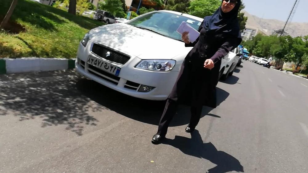 25P Iran Teen girls 39