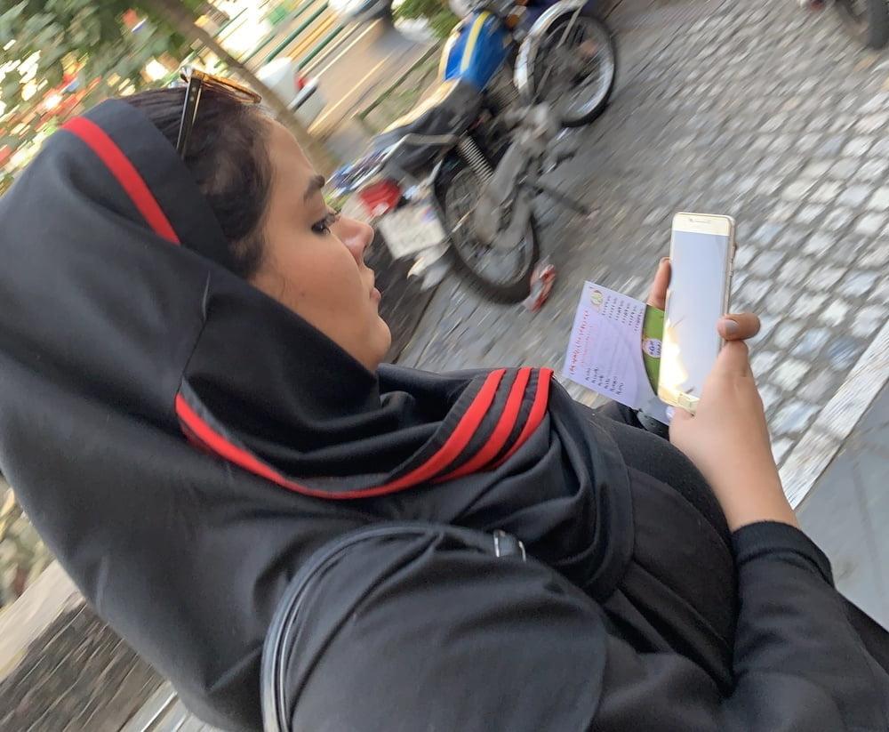25P Iran Teen girls 39