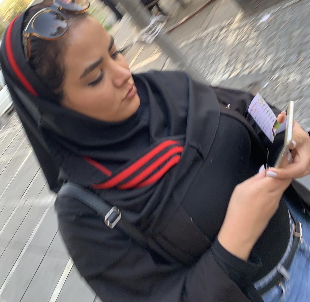 25P Iran Teen girls 39