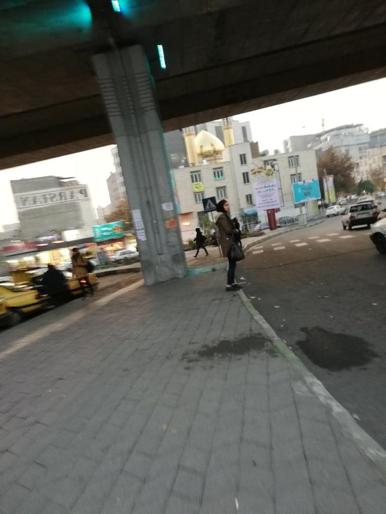 25P Iran Teen girls 39