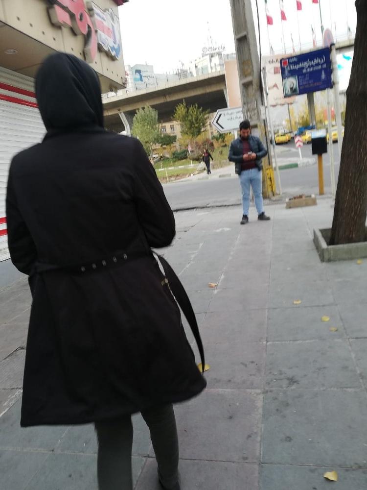 25P Iran Teen girls 43