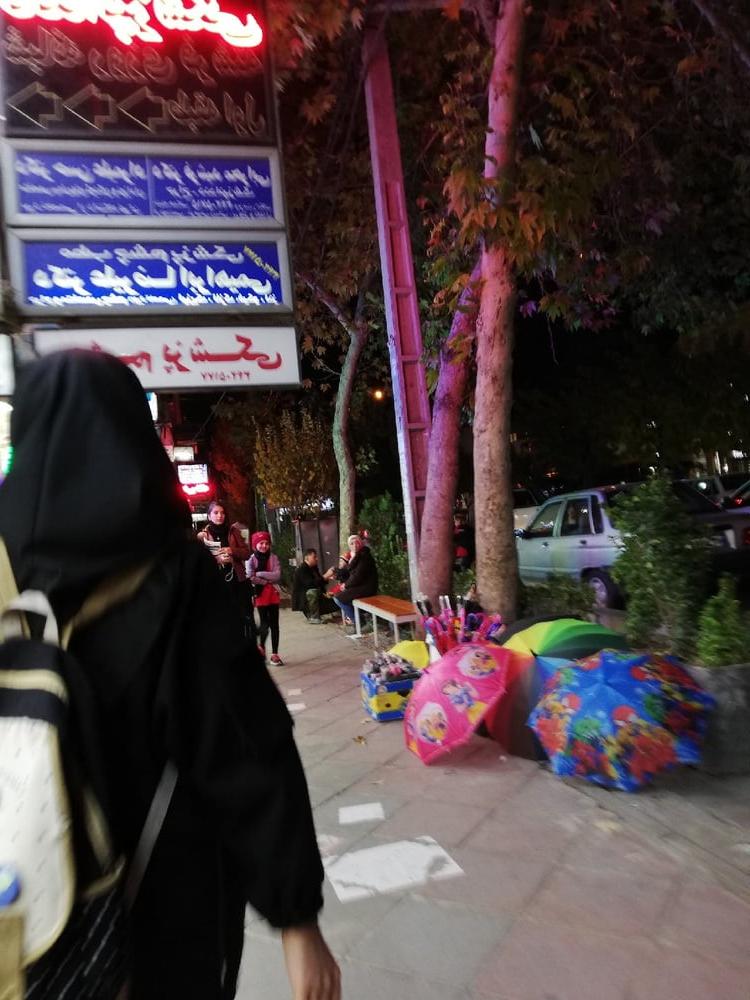 25P Iran Teen girls 43