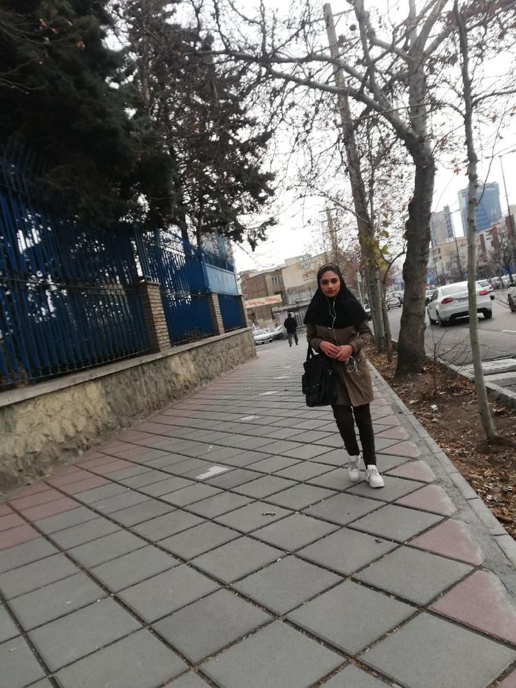 25P Iran Teen girls 43