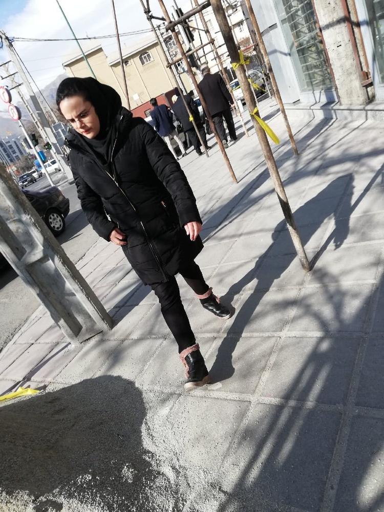 25P Iran Teen girls 43
