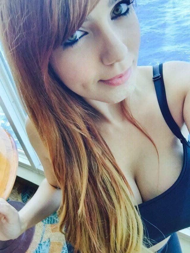25P Amazing Bimbos - Horny Plastic &amp; Fake Tits Sluts 78