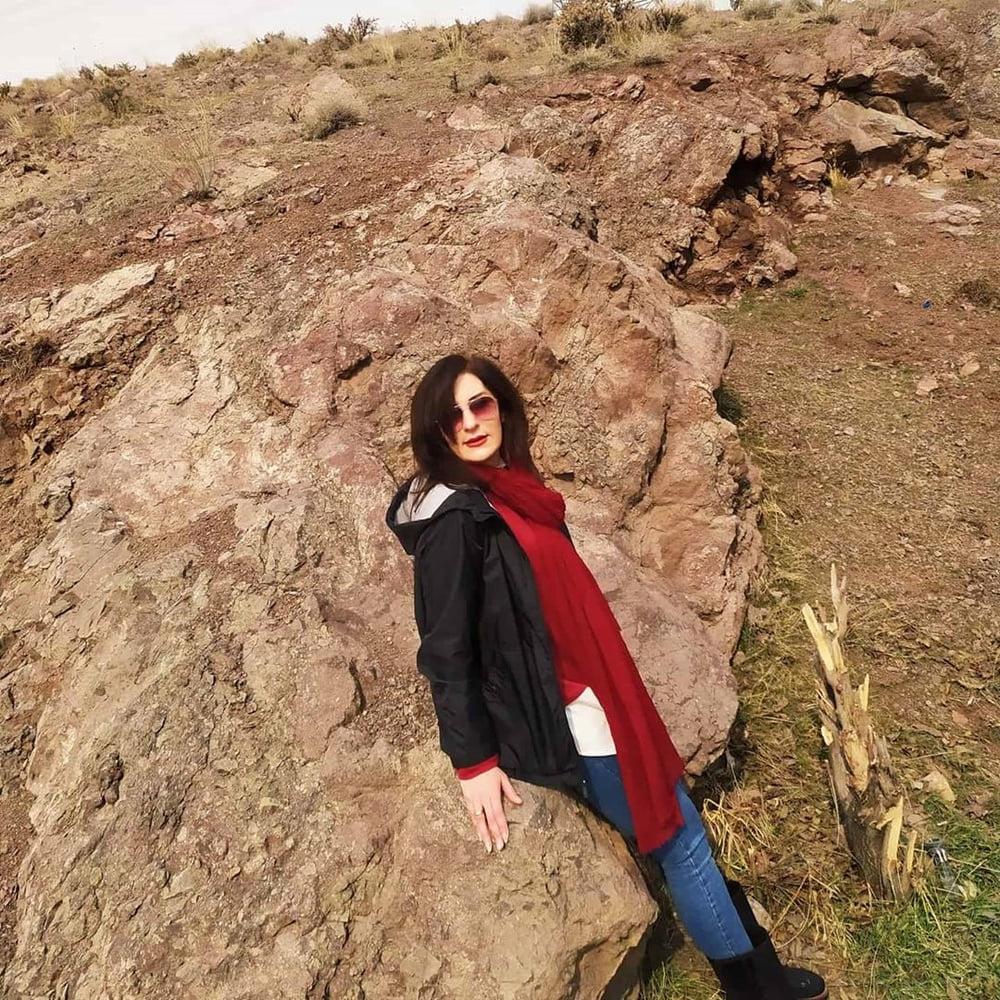 12P Iran Teen girls 26