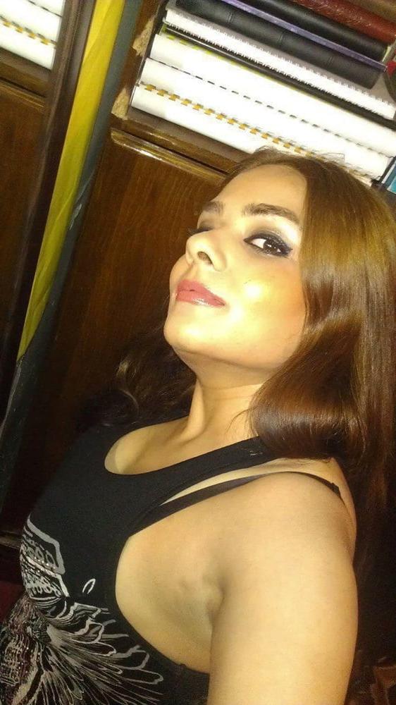25P Iran Teen girls 30